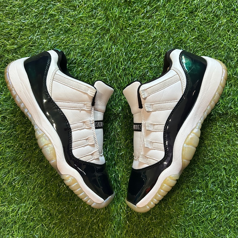Air Jordan 11 Low Emerald Easter Iridescent GS Size 7Y 528896-145 No Box